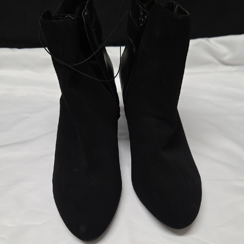 Chic Black Ankle Booties